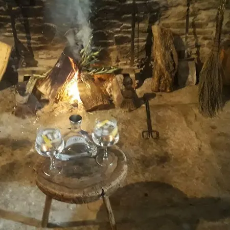 Dos Tavoras * Μιραντέλα